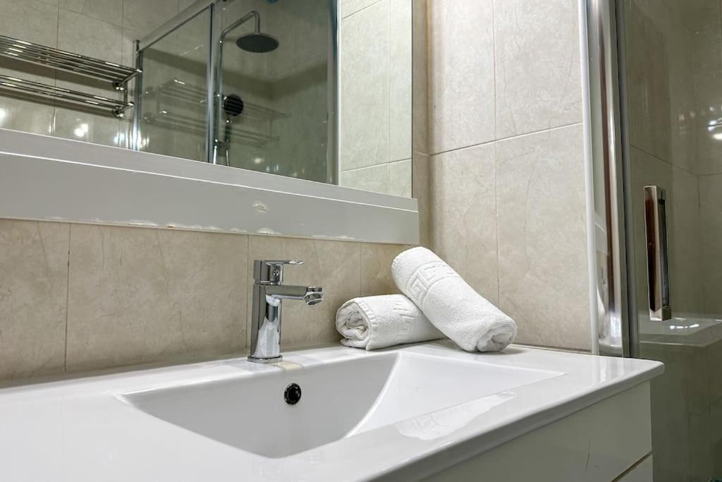 Luminoso Apartamento Turistico En Chamartin Madrid Bagian luar foto